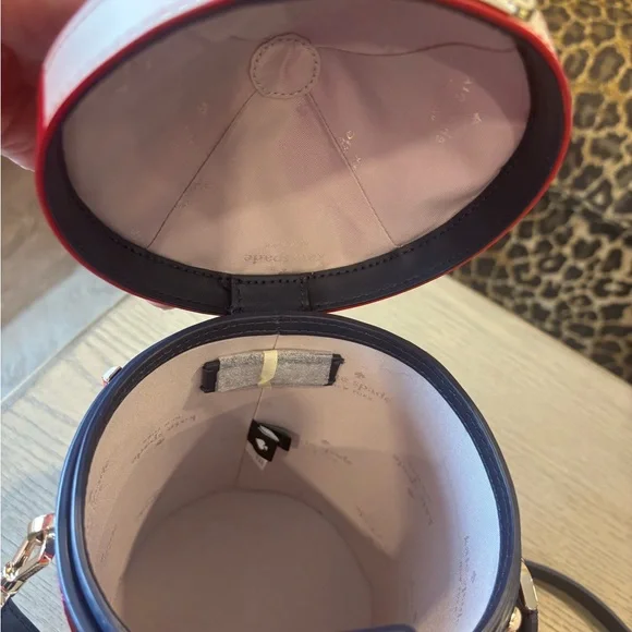 kate spade Carousel Carousel Horse Crossbody Bag in Navy, Red, White.NWOT - Picture 4 of 4